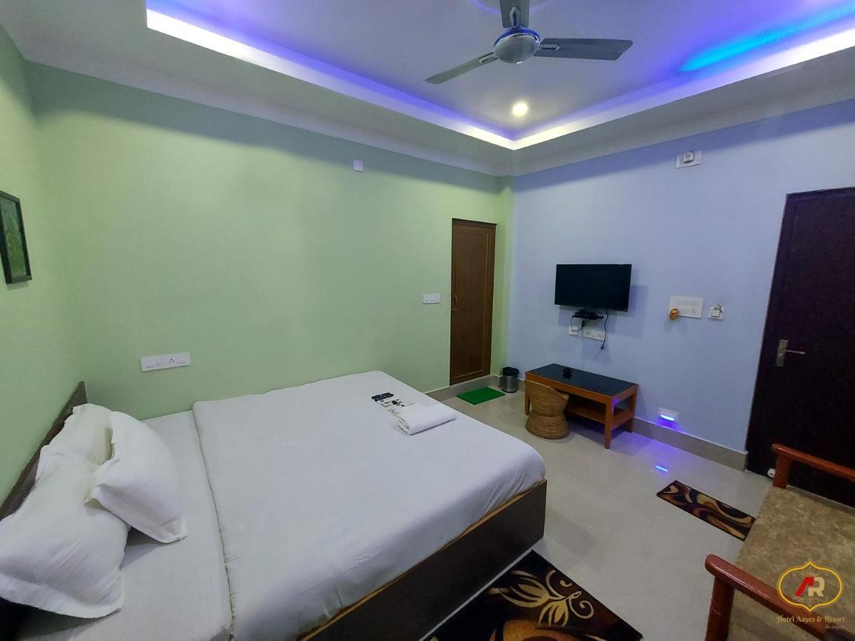 Hotel Aayes And Resort Shānti Niketan Eksteriør billede