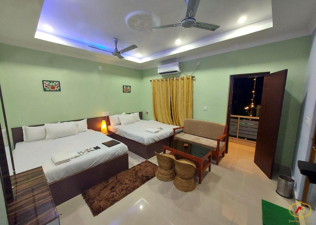 Hotel Aayes And Resort Shānti Niketan Eksteriør billede